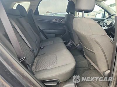 Zdjęcie 10 z 12 samochodu: 2023 KIA SPORTAGE LX VIN:KNDPUCAF1P7040175 - miniatura