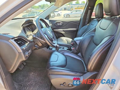 Zdjęcie 7 z 14 samochodu: 2019 JEEP CHEROKEE LATITUDE PLUS VIN:1C4PJMLB7KD307077 - miniatura