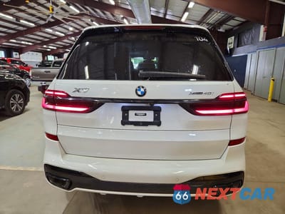 Zdjęcie 6 z 13 samochodu: 2024 BMW X7 XDRIVE40I VIN:5UX23EM0XR9S58315 - miniatura