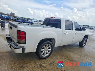 Trzecie zdjęcie samochodu z tyłu: 2008 GMC NEW SIERRA K1500 DENALI VIN:2GTEK638781127512 - miniatura