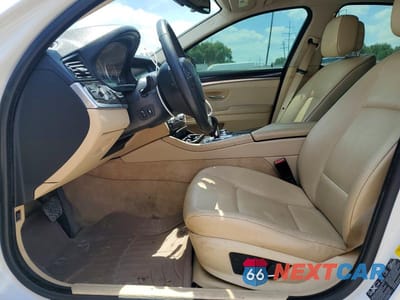 Zdjęcie 7 z 12 samochodu: 2013 BMW 535 XI VIN:WBAFU7C53DDU74776 - miniatura