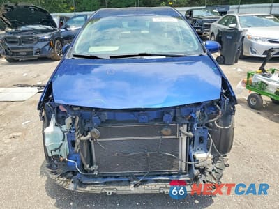 Piąte zdjęcie samochodu w środku: 2013 TOYOTA PRIUS V THREE VIN:JTDZN3EU3D3289613 - miniatura