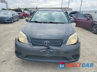 Piąte zdjęcie samochodu w środku: 2006 TOYOTA COROLLA MATRIX XR VIN:2T1KR32E76C585117 - miniatura