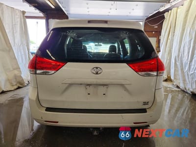 Zdjęcie 6 z 13 samochodu: 2012 TOYOTA SIENNA XLE 7-PASSENGER VIN:5TDDK3DCXCS040055 - miniatura