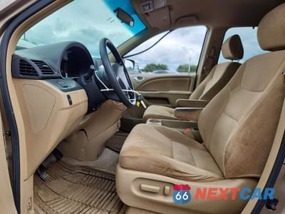 Zdjęcie 7 z 13 samochodu: 2006 HONDA ODYSSEY EX VIN:5FNRL38496B415805 - miniatura