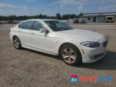 Czwarte zdjęcie samochodu z boku: 2012 BMW 528 I VIN:WBAXG5C51CDX03874 - miniatura