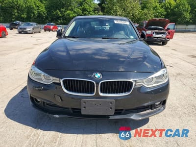 Piąte zdjęcie samochodu w środku: 2018 BMW 320 XI VIN:WBA8A3C56JA488324 - miniatura