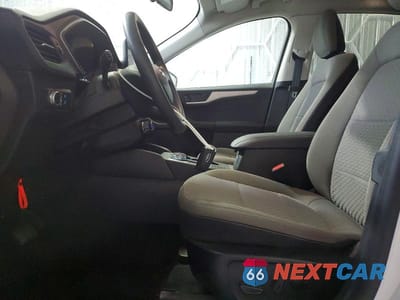 Zdjęcie 7 z 13 samochodu: 2022 FORD ESCAPE SE VIN:1FMCU9G65NUB30660 - miniatura
