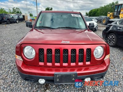 Piąte zdjęcie samochodu w środku: 2016 JEEP PATRIOT SPORT VIN:1C4NJPBA9GD761260 - miniatura