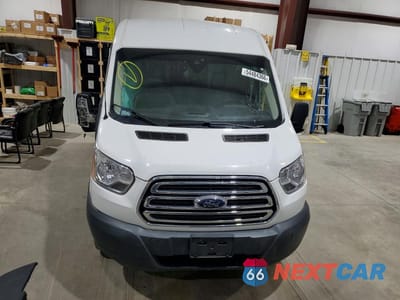 Piąte zdjęcie samochodu w środku: 2018 FORD TRANSIT T-250 VIN:1FTYR1CMXJKA12501 - miniatura