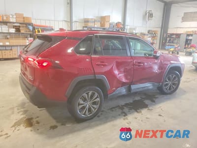 Trzecie zdjęcie samochodu z tyłu: 2024 TOYOTA RAV4 XLE PREMIUM VIN:4T3B6RFV4RU150152 - miniatura