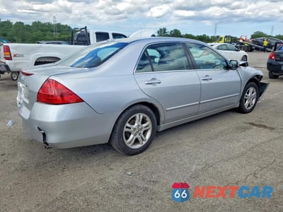 Trzecie zdjęcie samochodu z tyłu: 2006 HONDA ACCORD EX VIN:1HGCM568X6A085378 - miniatura