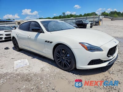 Czwarte zdjęcie samochodu z boku: 2019 MASERATI QUATTROPORTE S VIN:ZAM56YPA4K1322361 - miniatura