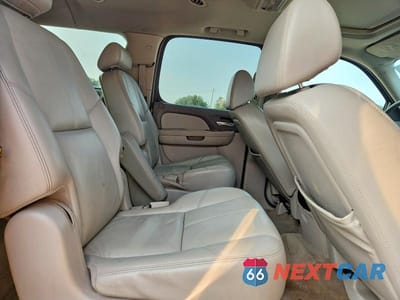 Zdjęcie 11 z 13 samochodu: 2009 CHEVROLET SUBURBAN K1500 LT VIN:1GNFK26369J106677 - miniatura