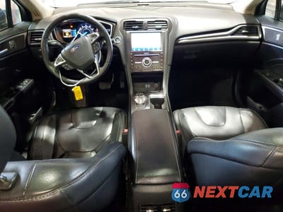 Zdjęcie 8 z 12 samochodu: 2019 FORD FUSION TITANIUM VIN:3FA6P0D94KR118849 - miniatura
