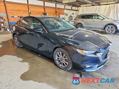 Czwarte zdjęcie samochodu z boku: 2020 MAZDA 3 VIN:3MZBPABL5LM129920 - miniatura