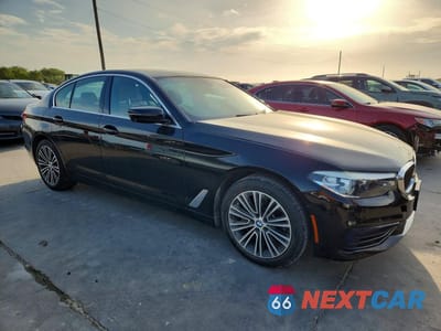 Czwarte zdjęcie samochodu z boku: 2019 BMW 540 I VIN:WBAJE5C55KWA98646 - miniatura