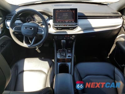 Zdjęcie 8 z 14 samochodu: 2025 JEEP COMPASS LIMITED VIN:3C4NJDCNXST561281 - miniatura