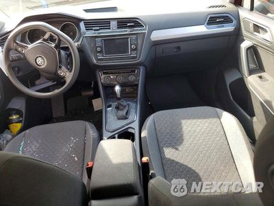 Zdjęcie 8 z 13 samochodu: 2019 VOLKSWAGEN TIGUAN S VIN:3VV1B7AXXKM121834 - miniatura