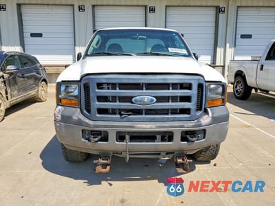 Piąte zdjęcie samochodu w środku: 2007 FORD F350 SRW SUPER DUTY VIN:1FTWX31P77EB43933 - miniatura