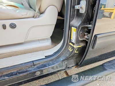 Zdjęcie 12 z 13 samochodu: 2008 GMC SIERRA K1500 VIN:2GTEK133381183633 - miniatura