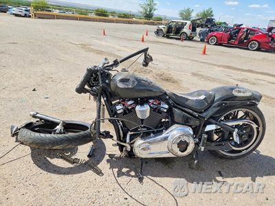 Trzecie zdjęcie samochodu z tyłu: 2018 HARLEY-DAVIDSON FXBRS BREAKOUT 114 VIN:1HD1YHK17JC074841 - miniatura