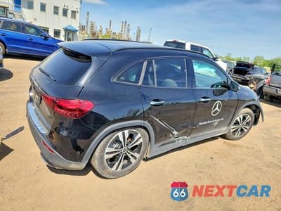 Trzecie zdjęcie samochodu z tyłu: 2026 MERCEDES-BENZ GLA 250 4MATIC VIN:W1N4N4HB2TJ805568 - miniatura