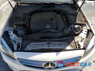 Zdjęcie 11 z 12 samochodu: 2019 MERCEDES-BENZ C 300 VIN:55SWF8DB1KU313810 - miniatura