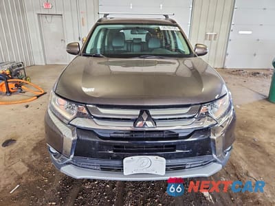 Piąte zdjęcie samochodu w środku: 2016 MITSUBISHI OUTLANDER SE VIN:JA4AD3A30GZ015763 - miniatura