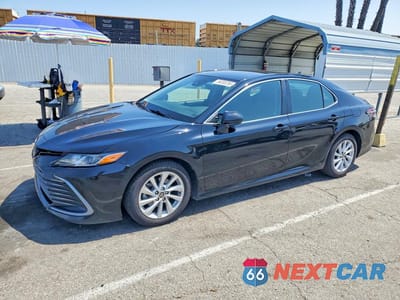 2023 TOYOTA CAMRY LE 4T1C11AK5PU122822 - główne zdjęcie licytacji z USA - miniatura
