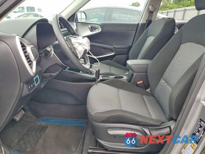 Zdjęcie 7 z 11 samochodu: 2023 KIA SOUL LX VIN:KNDJ23AU9P7861647 - miniatura