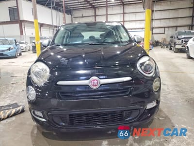 Piąte zdjęcie samochodu w środku: 2018 FIAT 500X POP VIN:ZFBCFXAB9JP694462 - miniatura