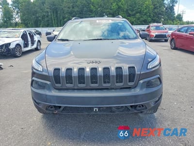 Piąte zdjęcie samochodu w środku: 2018 JEEP CHEROKEE TRAILHAWK VIN:1C4PJMBX9JD610454 - miniatura