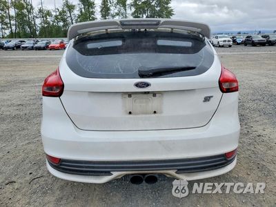 Zdjęcie 6 z 14 samochodu: 2016 FORD FOCUS ST VIN:1FADP3L98GL209560 - miniatura