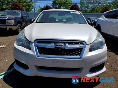 Piąte zdjęcie samochodu w środku: 2014 SUBARU LEGACY 2.5I PREMIUM VIN:4S3BMBC63E3002503 - miniatura