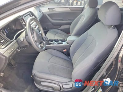 Zdjęcie 7 z 12 samochodu: 2019 HYUNDAI SONATA SE VIN:5NPE24AF5KH787706 - miniatura