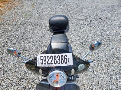 Piąte zdjęcie samochodu w środku: 2004 VESPA GRANTURISMO 200 VIN:ZAPM319K345001640 - miniatura