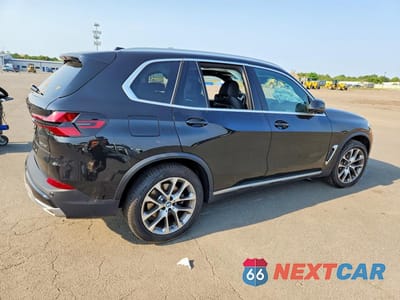 Trzecie zdjęcie samochodu z tyłu: 2026 BMW X5 XDRIVE40I VIN:5UX23EU08T9148550 - miniatura