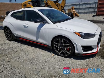 Czwarte zdjęcie samochodu z boku: 2022 HYUNDAI VELOSTER N BASE VIN:KMHT36AH4NU013339 - miniatura