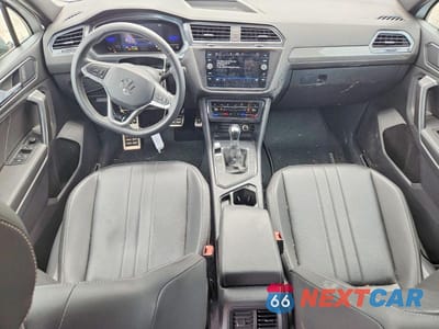 Zdjęcie 8 z 13 samochodu: 2023 VOLKSWAGEN TIGUAN SE R-LINE BLACK VIN:3VVCB7AX3PM049097 - miniatura
