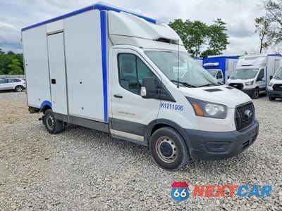Czwarte zdjęcie samochodu z boku: 2022 FORD TRANSIT DELIVERY TRUCK VIN:1FDBW5Z8XNKA20227 - miniatura