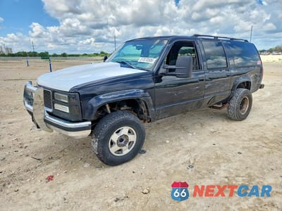 1999 CHEVROLET SUBURBAN K1500 1GNFK16R2XJ369793 - główne zdjęcie licytacji z USA - miniatura