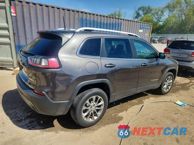 Trzecie zdjęcie samochodu z tyłu: 2019 JEEP CHEROKEE LATITUDE PLUS VIN:1C4PJMLB5KD474862 - miniatura