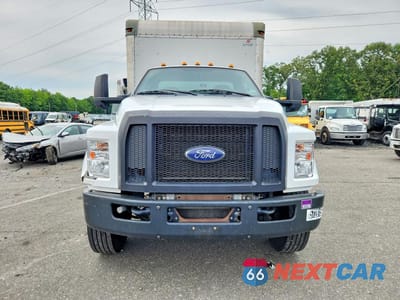 Piąte zdjęcie samochodu w środku: 2017 FORD F650 SUPER DUTY BOX TRUCK VIN:1FDNF6AY9HDB06507 - miniatura