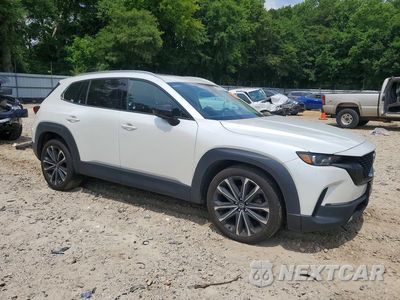 Czwarte zdjęcie samochodu z boku: 2023 MAZDA CX-50 PREMIUM PLUS VIN:7MMVABEM1PN112944 - miniatura