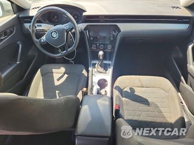 Zdjęcie 8 z 12 samochodu: 2021 VOLKSWAGEN PASSAT S VIN:1VWAA7A37MC012893 - miniatura
