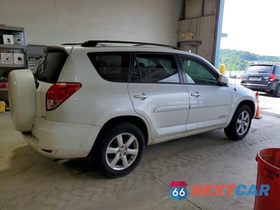 Trzecie zdjęcie samochodu z tyłu: 2008 TOYOTA RAV4 LIMITED VIN:JTMBD31V685195366 - miniatura