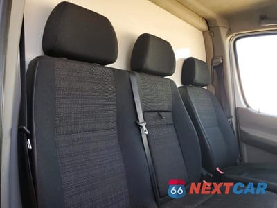 Zdjęcie 11 z 14 samochodu: 2014 MERCEDES-BENZ SPRINTER 3500 VIN:WDAPF4DCXE9574264 - miniatura