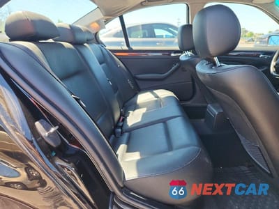 Zdjęcie 10 z 12 samochodu: 2005 BMW 330 XI VIN:WBAEW53435PN40003 - miniatura