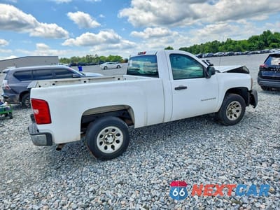 Trzecie zdjęcie samochodu z tyłu: 2010 CHEVROLET SILVERADO C1500 VIN:1GCPCPEXXAZ215452 - miniatura